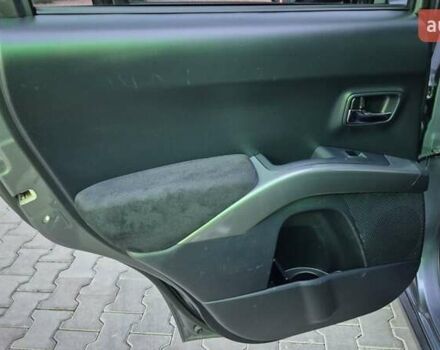 Серый Мицубиси Аутлендер ХЛ, объемом двигателя 2.2 л и пробегом 268 тыс. км за 8999 $, фото 34 на Automoto.ua