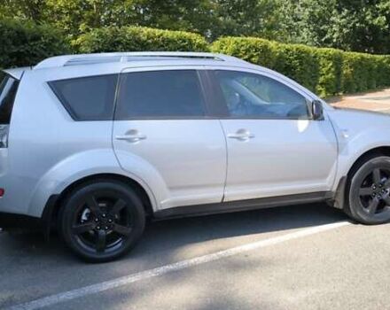 Сірий Міцубісі Аутлендер ХЛ, об'ємом двигуна 2.99 л та пробігом 192 тис. км за 9800 $, фото 9 на Automoto.ua