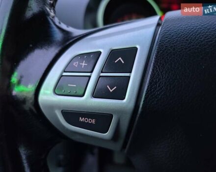 Серый Мицубиси Аутлендер ХЛ, объемом двигателя 2.2 л и пробегом 268 тыс. км за 8999 $, фото 42 на Automoto.ua