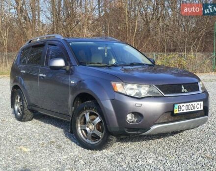Сірий Міцубісі Аутлендер ХЛ, об'ємом двигуна 3 л та пробігом 182 тис. км за 6800 $, фото 1 на Automoto.ua