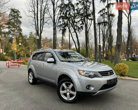 Сірий Міцубісі Аутлендер ХЛ, об'ємом двигуна 3 л та пробігом 195 тис. км за 10300 $, фото 31 на Automoto.ua