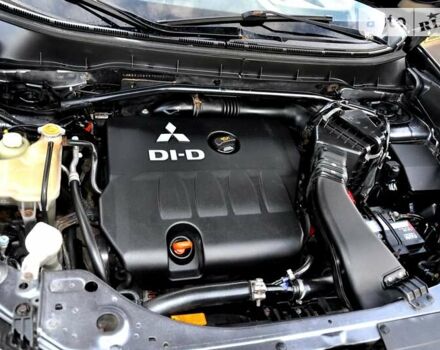 Сірий Міцубісі Аутлендер ХЛ, об'ємом двигуна 2 л та пробігом 220 тис. км за 8500 $, фото 30 на Automoto.ua