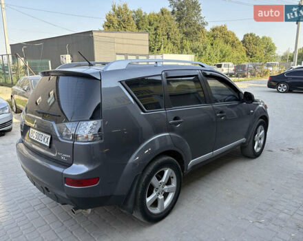 Міцубісі Аутлендер ХЛ 2008 у Києві на Automoto.ua Сірий Міцубісі Аутлендер ХЛ, об'ємом двигуна 2.36 л та пробігом 215 тис. км за 9000 $, фото 3 на Automoto.ua