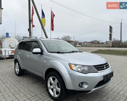 Серый Мицубиси Аутлендер ХЛ, объемом двигателя 3 л и пробегом 195 тыс. км за 10300 $, фото 8 на Automoto.ua