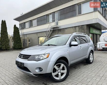 Серый Мицубиси Аутлендер ХЛ, объемом двигателя 3 л и пробегом 195 тыс. км за 10300 $, фото 29 на Automoto.ua