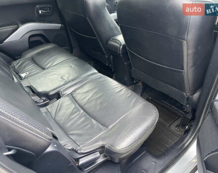 Серый Мицубиси Аутлендер ХЛ, объемом двигателя 2.36 л и пробегом 184 тыс. км за 8500 $, фото 17 на Automoto.ua