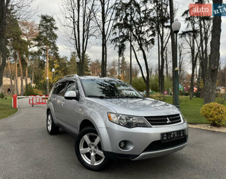 Сірий Міцубісі Аутлендер ХЛ, об'ємом двигуна 3 л та пробігом 195 тис. км за 10300 $, фото 33 на Automoto.ua