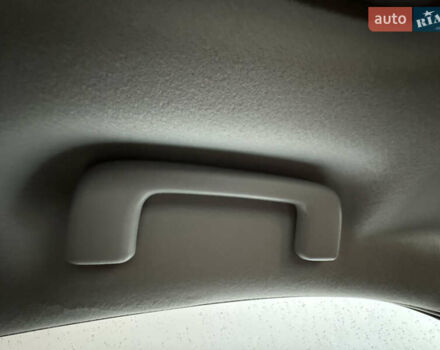 Серый Мицубиси Аутлендер ХЛ, объемом двигателя 3 л и пробегом 83 тыс. км за 13500 $, фото 96 на Automoto.ua