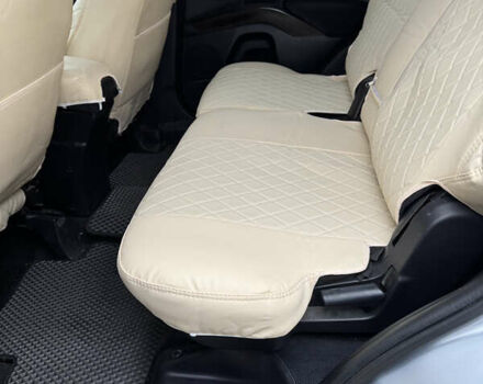 Серый Мицубиси Аутлендер ХЛ, объемом двигателя 2.4 л и пробегом 241 тыс. км за 7350 $, фото 9 на Automoto.ua