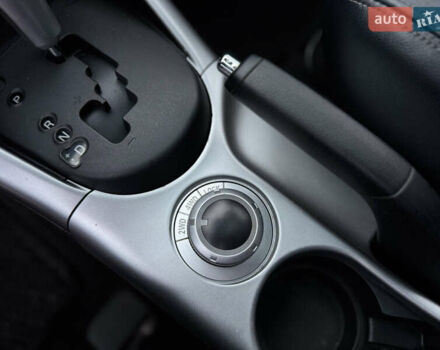 Серый Мицубиси Аутлендер ХЛ, объемом двигателя 3 л и пробегом 195 тыс. км за 10300 $, фото 24 на Automoto.ua