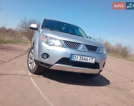 Серый Мицубиси Аутлендер ХЛ, объемом двигателя 2.4 л и пробегом 188 тыс. км за 9200 $, фото 8 на Automoto.ua