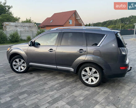 Сірий Міцубісі Аутлендер ХЛ, об'ємом двигуна 2 л та пробігом 360 тис. км за 7950 $, фото 8 на Automoto.ua