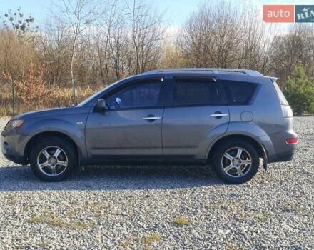 Сірий Міцубісі Аутлендер ХЛ, об'ємом двигуна 3 л та пробігом 182 тис. км за 6800 $, фото 7 на Automoto.ua
