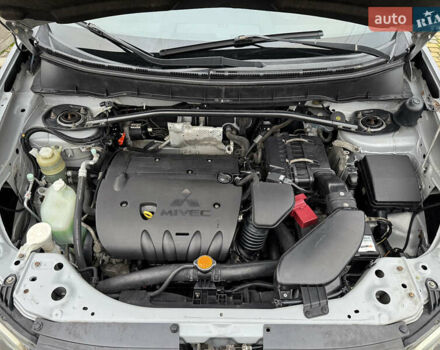 Серый Мицубиси Аутлендер ХЛ, объемом двигателя 2.4 л и пробегом 241 тыс. км за 7350 $, фото 11 на Automoto.ua