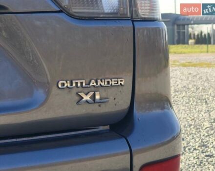 Сірий Міцубісі Аутлендер ХЛ, об'ємом двигуна 3 л та пробігом 182 тис. км за 6800 $, фото 8 на Automoto.ua
