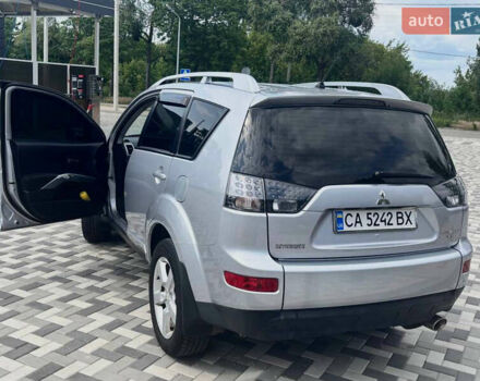 Сірий Міцубісі Аутлендер ХЛ, об'ємом двигуна 2.4 л та пробігом 212 тис. км за 9500 $, фото 7 на Automoto.ua