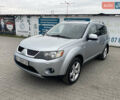 Серый Мицубиси Аутлендер ХЛ, объемом двигателя 2.36 л и пробегом 184 тыс. км за 8500 $, фото 2 на Automoto.ua