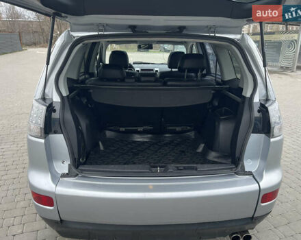 Серый Мицубиси Аутлендер ХЛ, объемом двигателя 2.36 л и пробегом 184 тыс. км за 8500 $, фото 20 на Automoto.ua