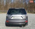 Сірий Міцубісі Аутлендер ХЛ, об'ємом двигуна 3 л та пробігом 182 тис. км за 6800 $, фото 4 на Automoto.ua