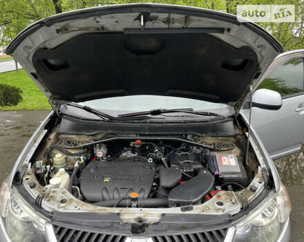 Серый Мицубиси Аутлендер ХЛ, объемом двигателя 2.4 л и пробегом 190 тыс. км за 8999 $, фото 8 на Automoto.ua