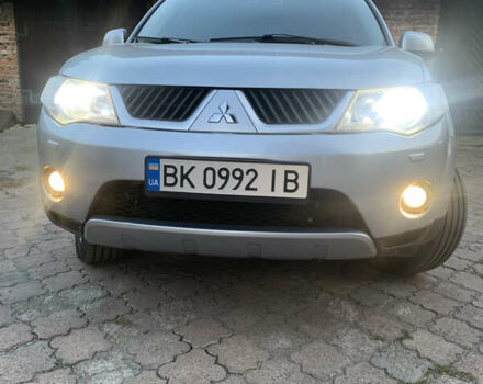 Сірий Міцубісі Аутлендер ХЛ, об'ємом двигуна 2.18 л та пробігом 290 тис. км за 9500 $, фото 25 на Automoto.ua