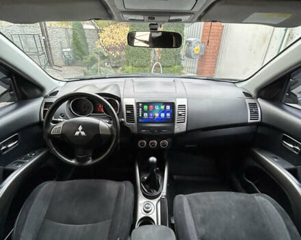 Серый Мицубиси Аутлендер ХЛ, объемом двигателя 2.36 л и пробегом 153 тыс. км за 11500 $, фото 6 на Automoto.ua