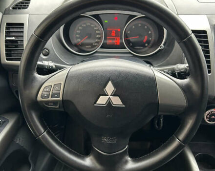 Серый Мицубиси Аутлендер ХЛ, объемом двигателя 2.36 л и пробегом 153 тыс. км за 11500 $, фото 10 на Automoto.ua