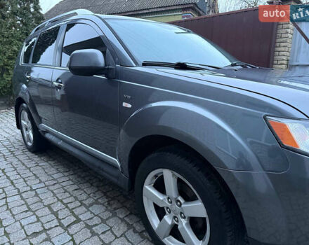 Сірий Міцубісі Аутлендер ХЛ, об'ємом двигуна 3 л та пробігом 132 тис. км за 9600 $, фото 1 на Automoto.ua