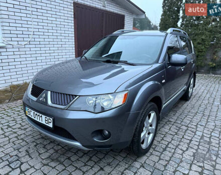Сірий Міцубісі Аутлендер ХЛ, об'ємом двигуна 3 л та пробігом 132 тис. км за 9600 $, фото 3 на Automoto.ua