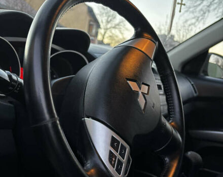 Серый Мицубиси Аутлендер ХЛ, объемом двигателя 2.36 л и пробегом 177 тыс. км за 8750 $, фото 64 на Automoto.ua