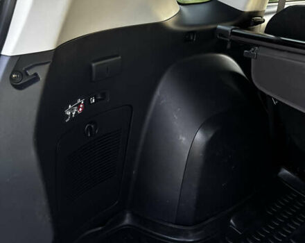 Серый Мицубиси Аутлендер ХЛ, объемом двигателя 2.36 л и пробегом 177 тыс. км за 8750 $, фото 59 на Automoto.ua