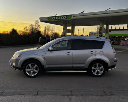 Серый Мицубиси Аутлендер ХЛ, объемом двигателя 2.36 л и пробегом 177 тыс. км за 8750 $, фото 23 на Automoto.ua