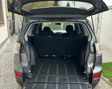 Серый Мицубиси Аутлендер ХЛ, объемом двигателя 2.36 л и пробегом 153 тыс. км за 11500 $, фото 14 на Automoto.ua