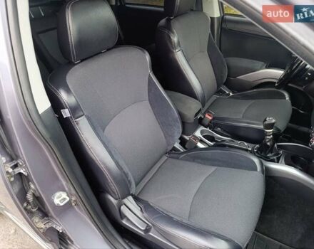 Серый Мицубиси Аутлендер ХЛ, объемом двигателя 2.3 л и пробегом 289 тыс. км за 10333 $, фото 29 на Automoto.ua