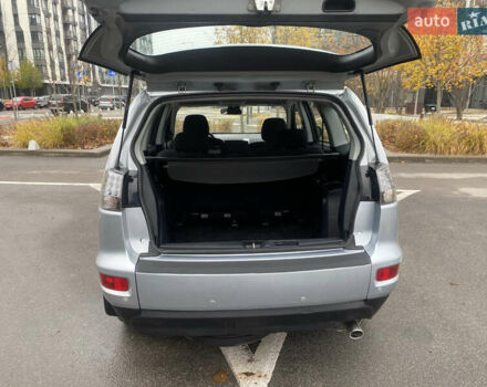 Серый Мицубиси Аутлендер ХЛ, объемом двигателя 2.4 л и пробегом 182 тыс. км за 9800 $, фото 12 на Automoto.ua