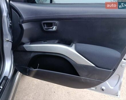 Серый Мицубиси Аутлендер ХЛ, объемом двигателя 2 л и пробегом 209 тыс. км за 9555 $, фото 25 на Automoto.ua