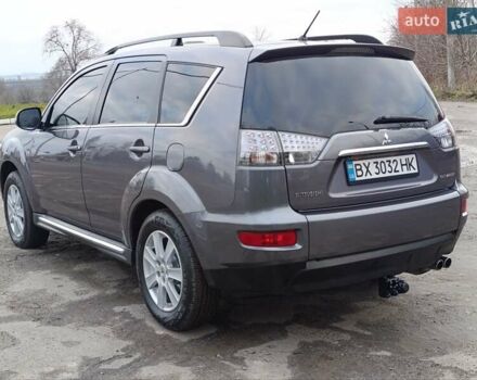 Серый Мицубиси Аутлендер ХЛ, объемом двигателя 2.3 л и пробегом 289 тыс. км за 10333 $, фото 1 на Automoto.ua