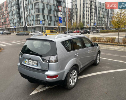 Серый Мицубиси Аутлендер ХЛ, объемом двигателя 2.4 л и пробегом 182 тыс. км за 9800 $, фото 8 на Automoto.ua