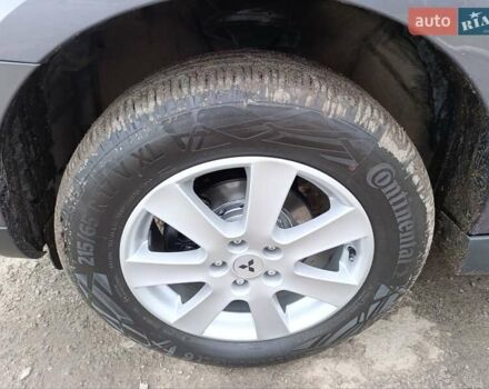 Серый Мицубиси Аутлендер ХЛ, объемом двигателя 2.3 л и пробегом 289 тыс. км за 10333 $, фото 42 на Automoto.ua