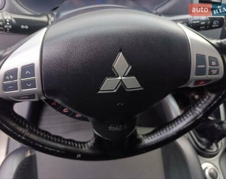 Серый Мицубиси Аутлендер ХЛ, объемом двигателя 2.3 л и пробегом 289 тыс. км за 10333 $, фото 21 на Automoto.ua