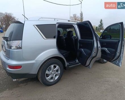 Серый Мицубиси Аутлендер ХЛ, объемом двигателя 2 л и пробегом 209 тыс. км за 9555 $, фото 14 на Automoto.ua