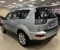 Сірий Міцубісі Аутлендер ХЛ, об'ємом двигуна 0 л та пробігом 182 тис. км за 10800 $, фото 3 на Automoto.ua