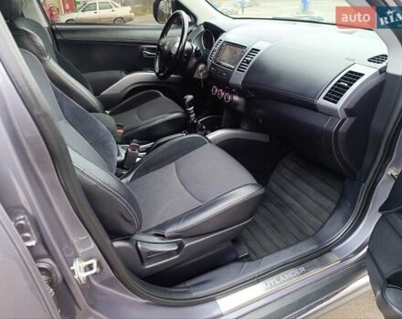 Серый Мицубиси Аутлендер ХЛ, объемом двигателя 2.3 л и пробегом 289 тыс. км за 10333 $, фото 28 на Automoto.ua