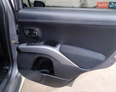 Серый Мицубиси Аутлендер ХЛ, объемом двигателя 2.3 л и пробегом 289 тыс. км за 10333 $, фото 34 на Automoto.ua