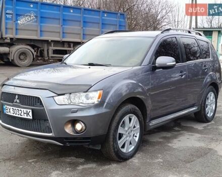 Серый Мицубиси Аутлендер ХЛ, объемом двигателя 2.3 л и пробегом 289 тыс. км за 10333 $, фото 3 на Automoto.ua