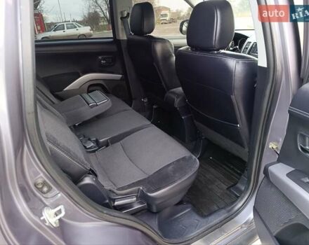 Серый Мицубиси Аутлендер ХЛ, объемом двигателя 2.3 л и пробегом 289 тыс. км за 10333 $, фото 35 на Automoto.ua