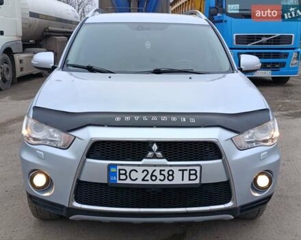 Серый Мицубиси Аутлендер ХЛ, объемом двигателя 2 л и пробегом 209 тыс. км за 9555 $, фото 12 на Automoto.ua