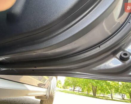 Сірий Міцубісі Аутлендер ХЛ, об'ємом двигуна 2.4 л та пробігом 126 тис. км за 11200 $, фото 18 на Automoto.ua