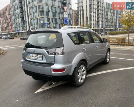 Серый Мицубиси Аутлендер ХЛ, объемом двигателя 2.4 л и пробегом 182 тыс. км за 9800 $, фото 9 на Automoto.ua