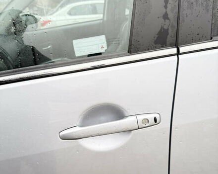 Сірий Міцубісі Аутлендер ХЛ, об'ємом двигуна 2.2 л та пробігом 259 тис. км за 11500 $, фото 5 на Automoto.ua